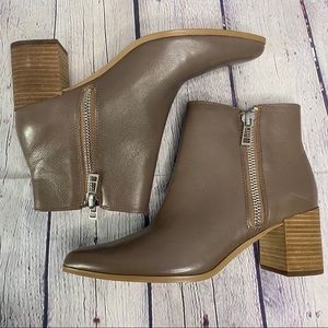 CHARLES by Charles David tan Uma side-zip …